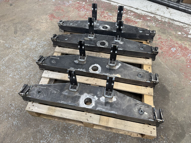Fabricated steel platform, workshop